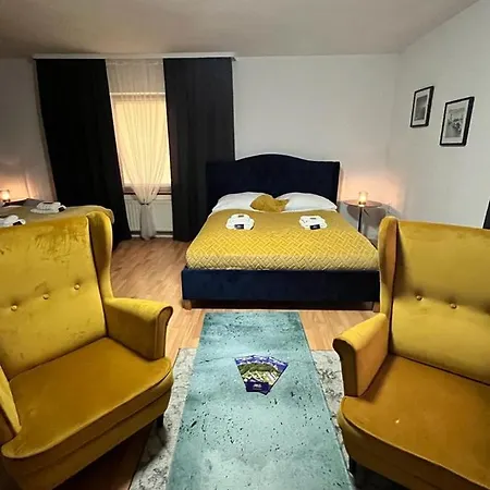 Great Polonia Center מלון דירות שצ'גום